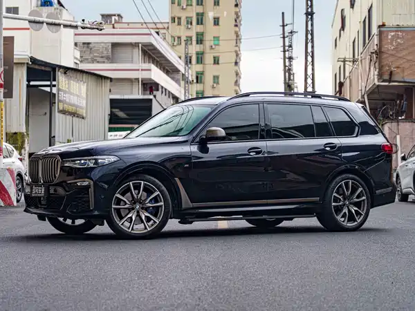 BMW X7 2023