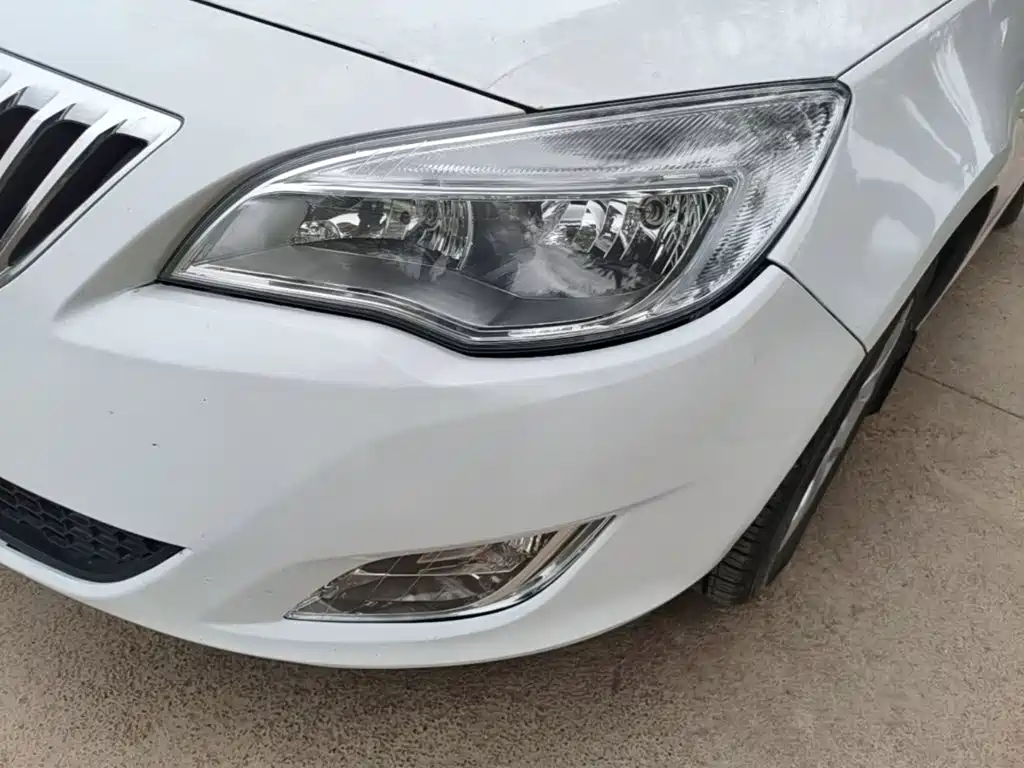 Buick Excelle GT 2015 — фото 24