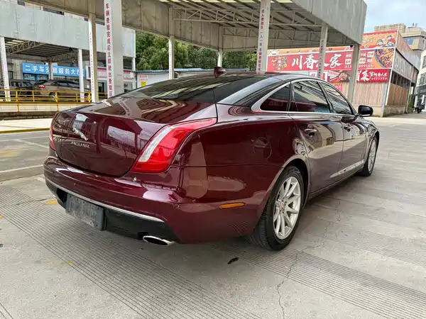 Jaguar XJ 2018