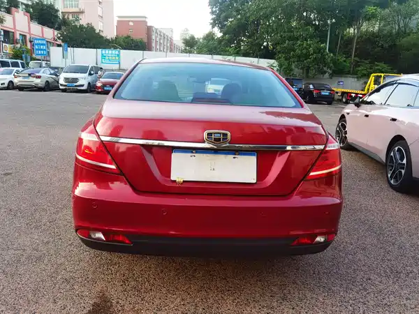 Geely Emgrand 2015