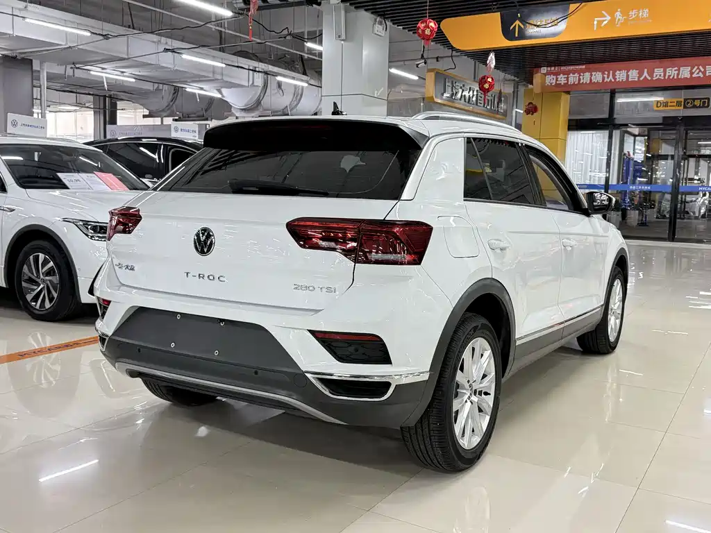 Volkswagen T-Roc 2023