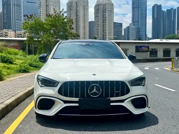 Mercedes-Benz CLA AMG 2022