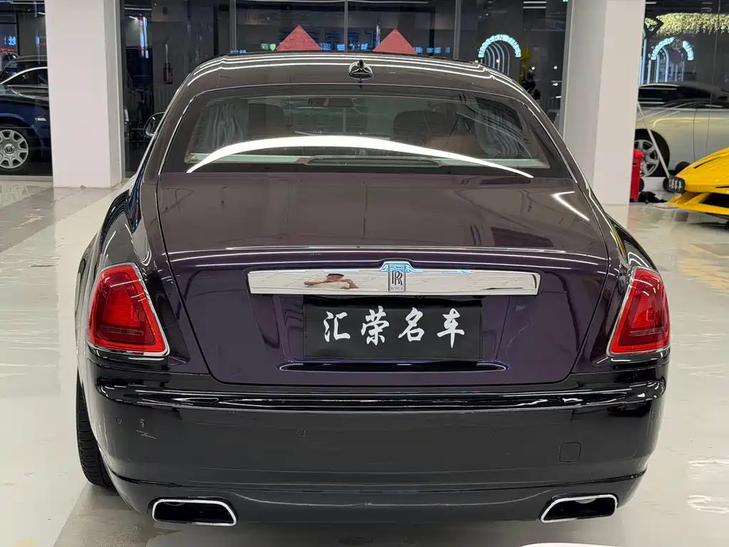 Rolls-Royce Ghost 2013 — фото 16
