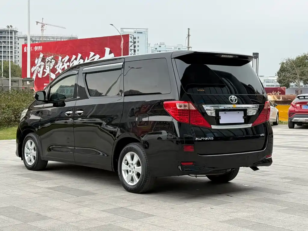 Toyota Alphard 2011 — фото 6