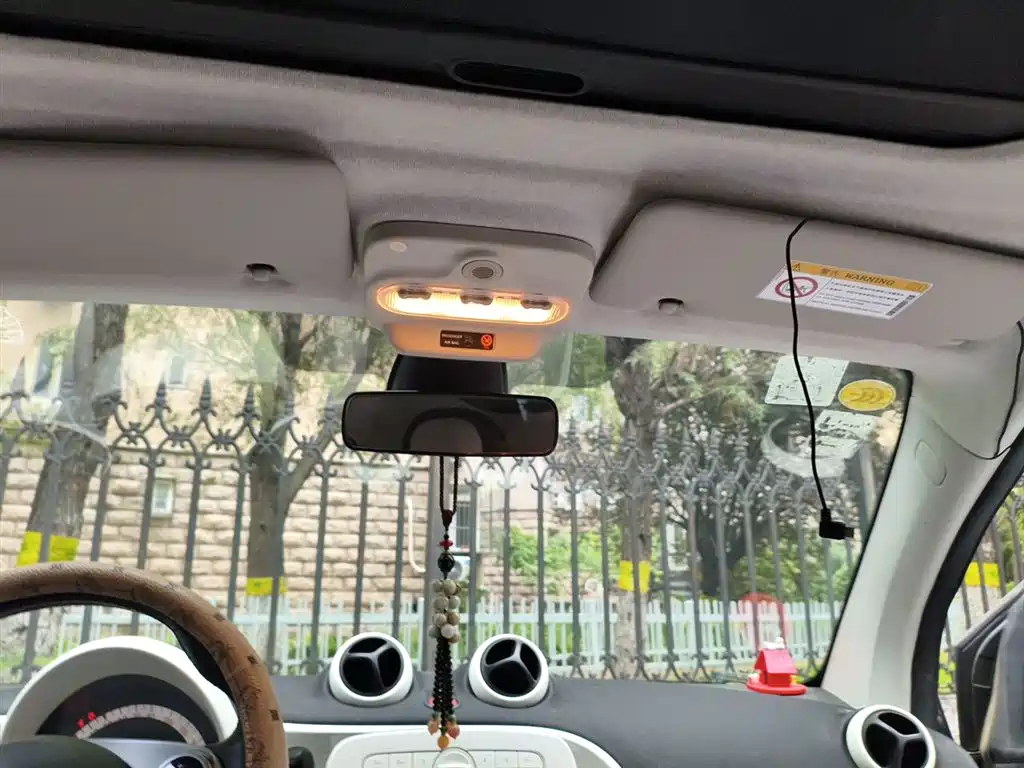 smart Fortwo 2016 — фото 19