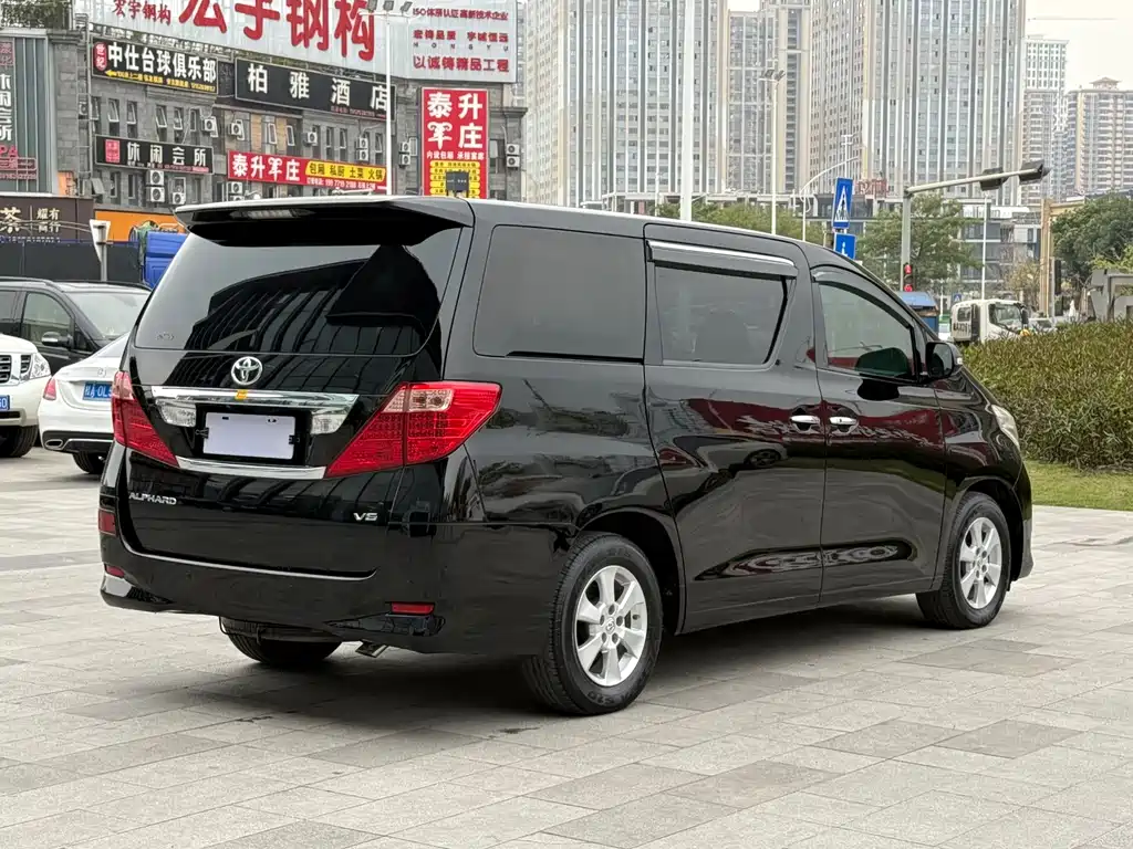 Toyota Alphard 2011 — фото 8