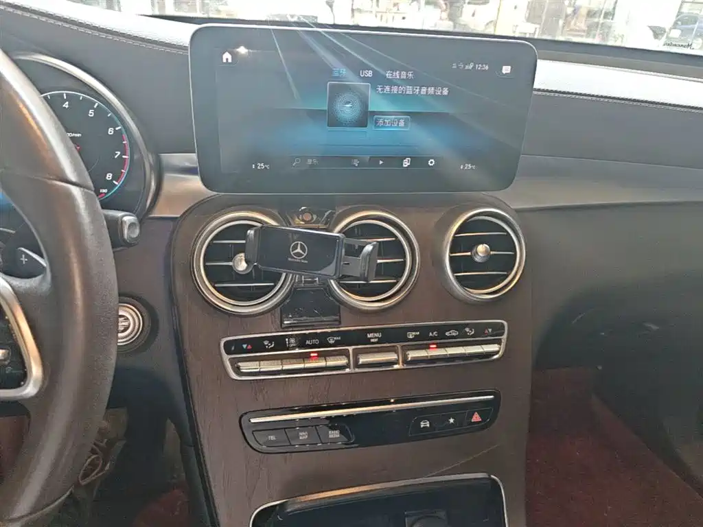 Mercedes-Benz GLC 2020 — фото 13