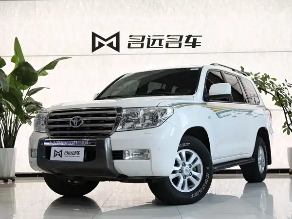 Toyota Land Cruiser 2011