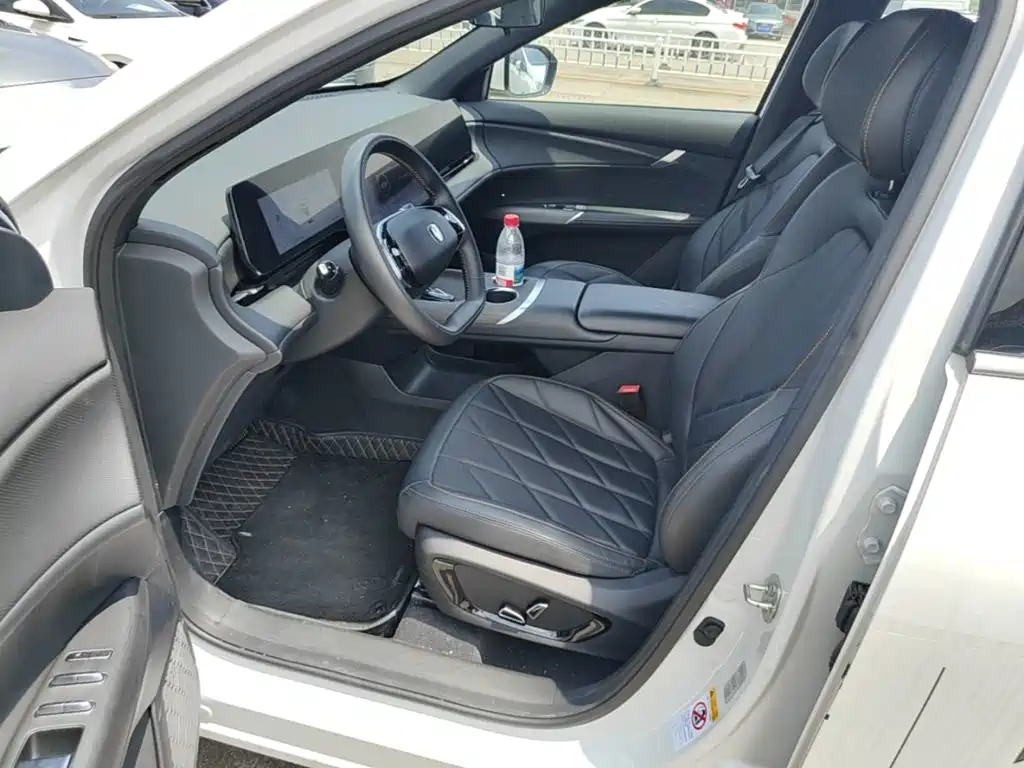 Changan CS75PLUS 2025 — фото 15