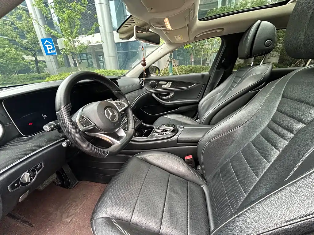 Mercedes-Benz E-Class 2018 — фото 10