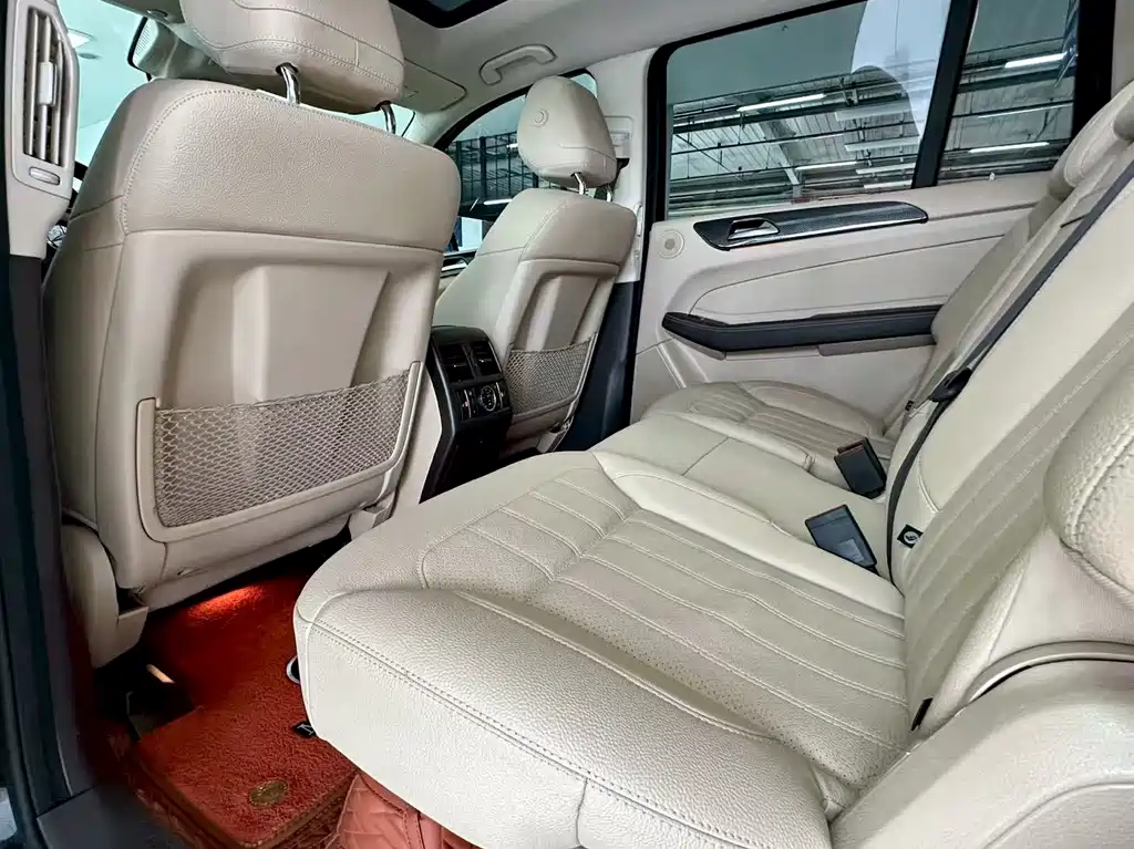 Mercedes-Benz GLS 2017 — фото 20