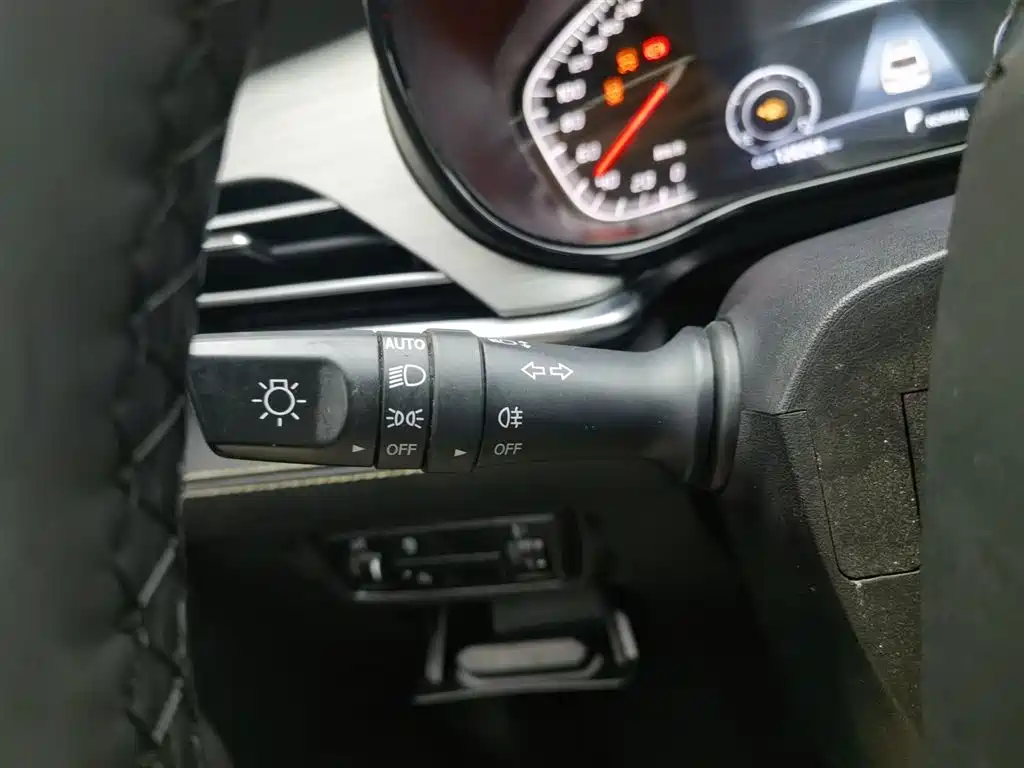Changan CS85 COUPE 2019 — фото 21