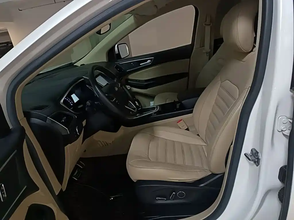 Ford Edge 2015 — фото 15
