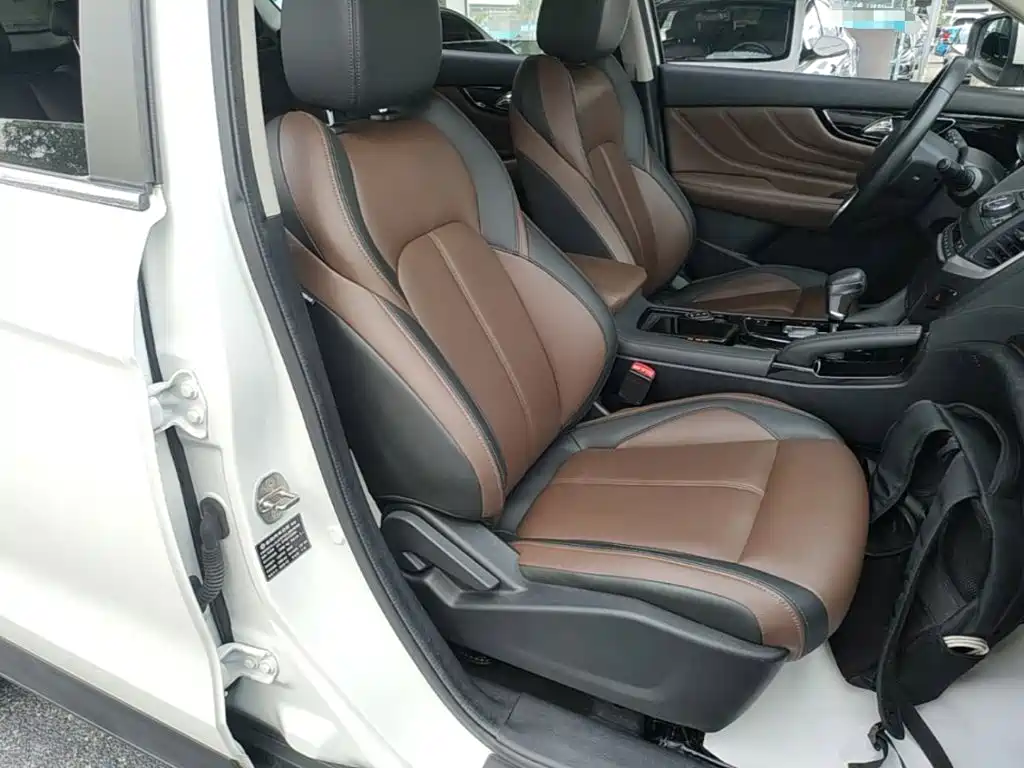Dongfeng Fengshen AX7 2018 — фото 25