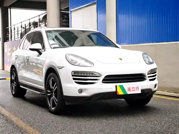 Porsche Cayenne 2014