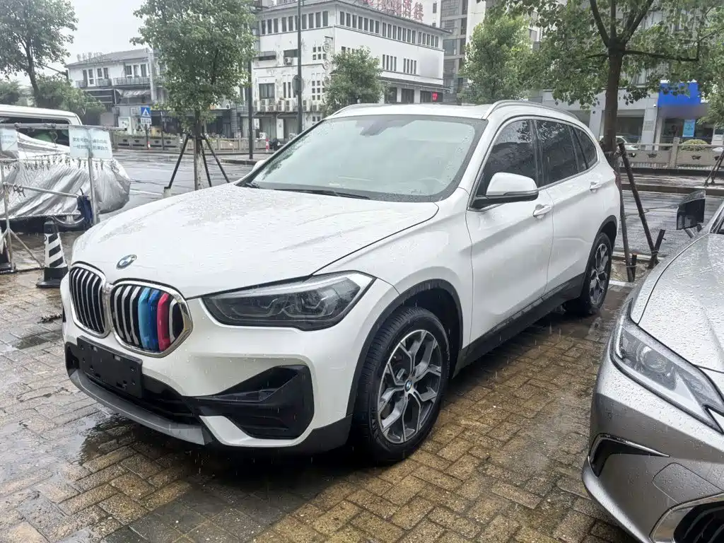 BMW X1 2020 — фото 8