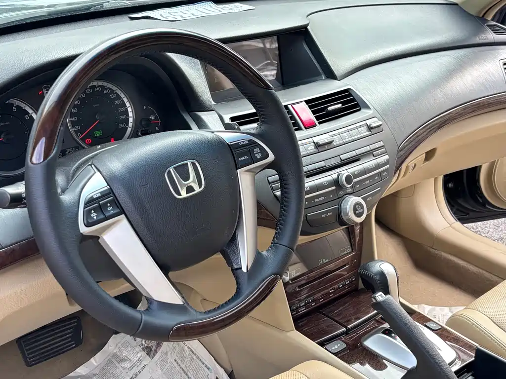 Honda Accord 2013 — фото 4