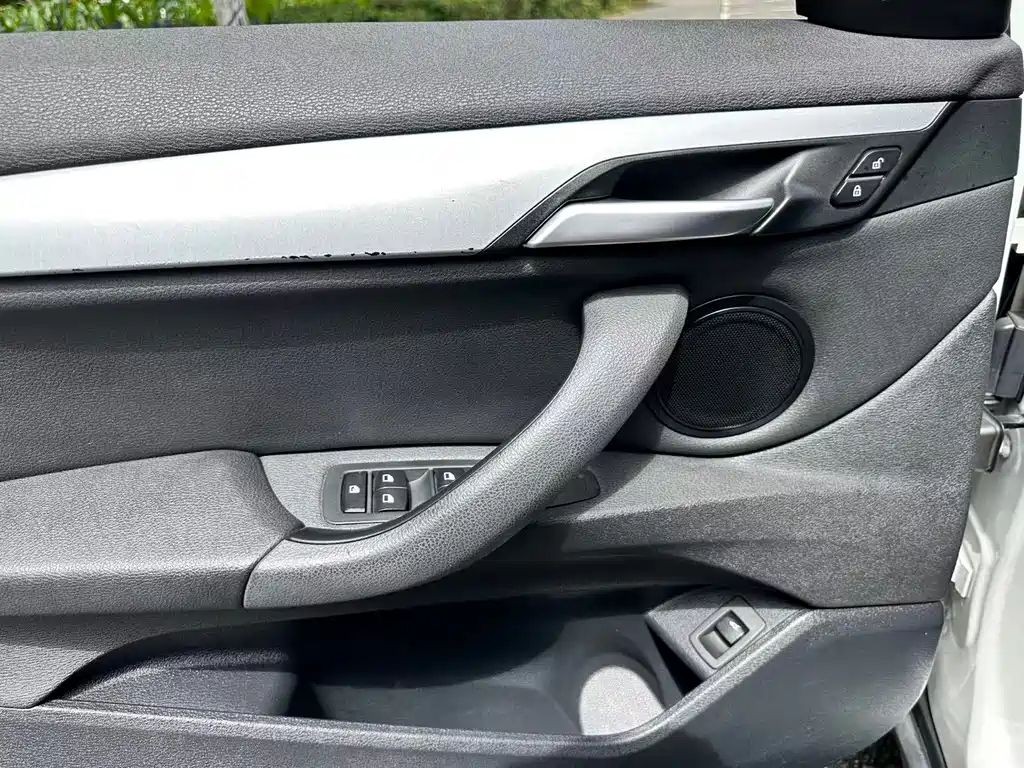 BMW X1 2017 — фото 16