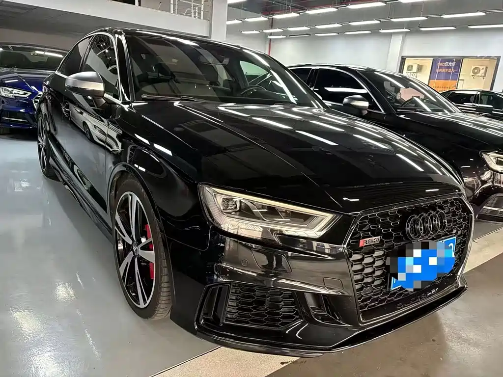 Audi RS 3 2018 — фото 3