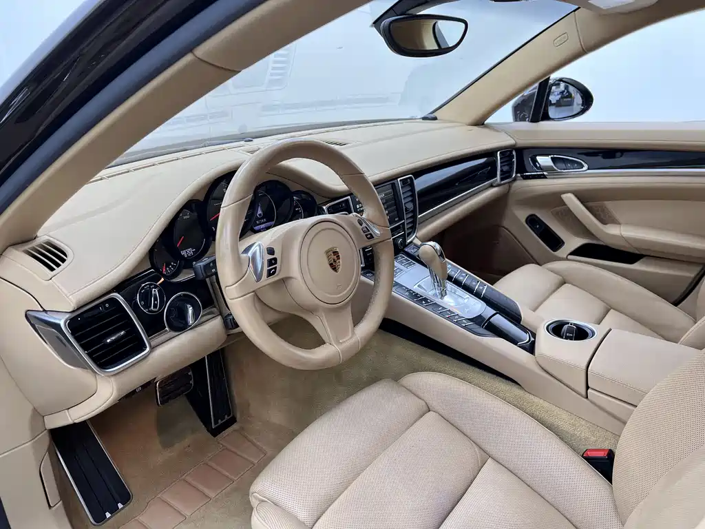 Porsche Panamera 2016 — фото 10
