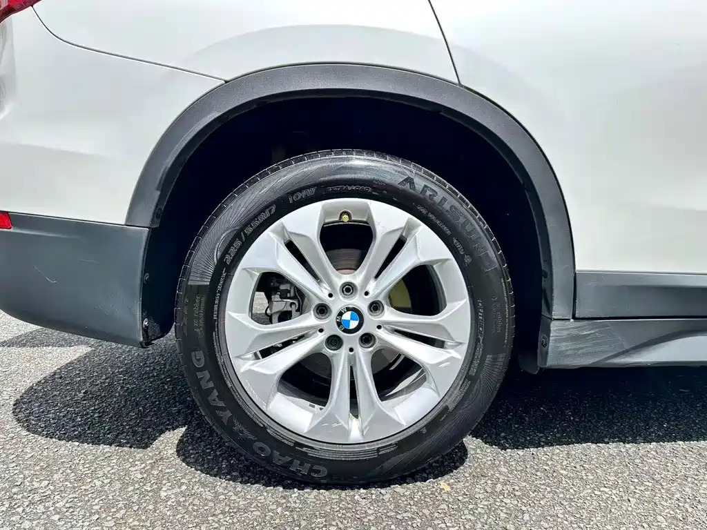 BMW X1 2017 — фото 13