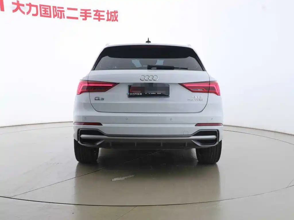 Audi Q3 2023 — фото 13