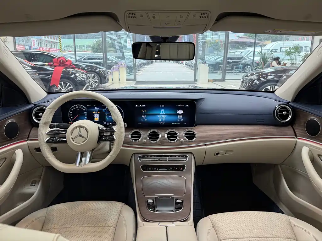 Mercedes-Benz E-Class 2023 — фото 19
