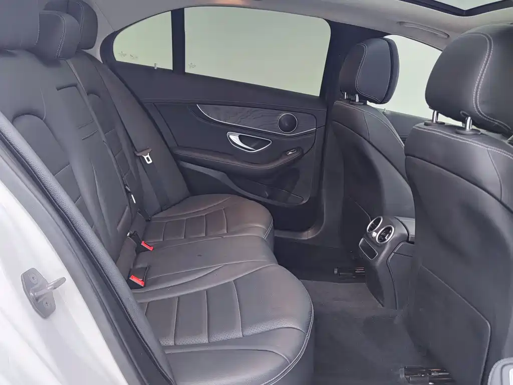 Mercedes-Benz C-Class 2019 — фото 12