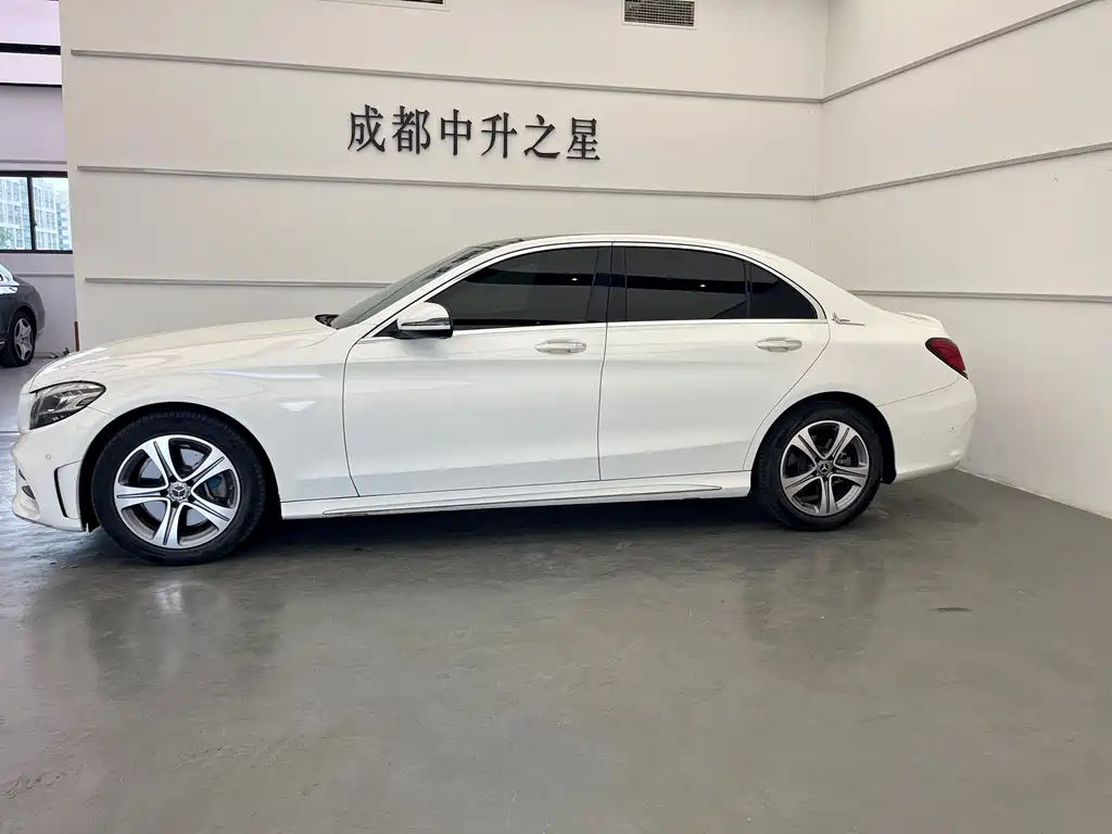 Mercedes-Benz C-Class 2021 — фото 4
