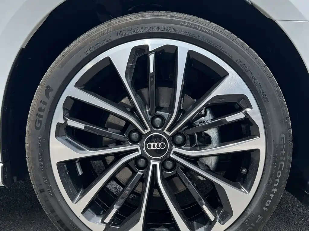 Audi A3 2025 — фото 15