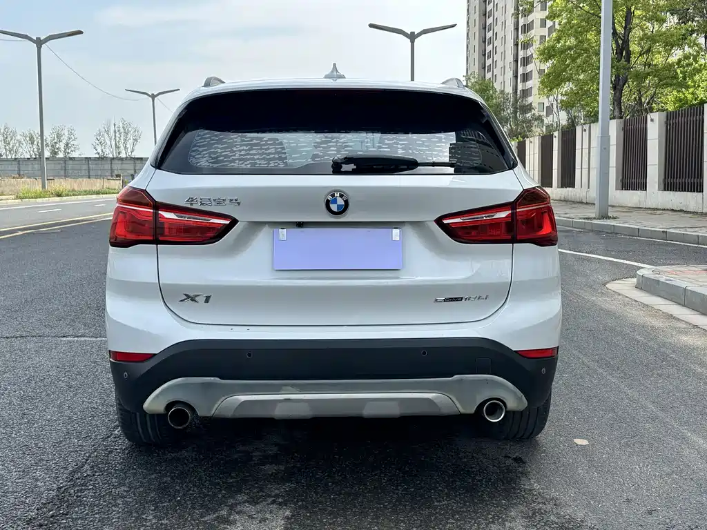 BMW X1 2018 — фото 9