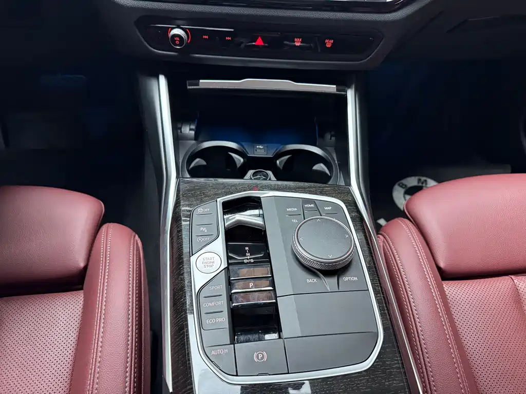 BMW 3 Series 2023 — фото 14
