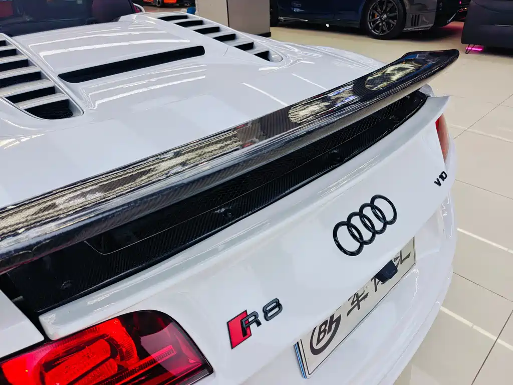 Audi R8 2013 — фото 19