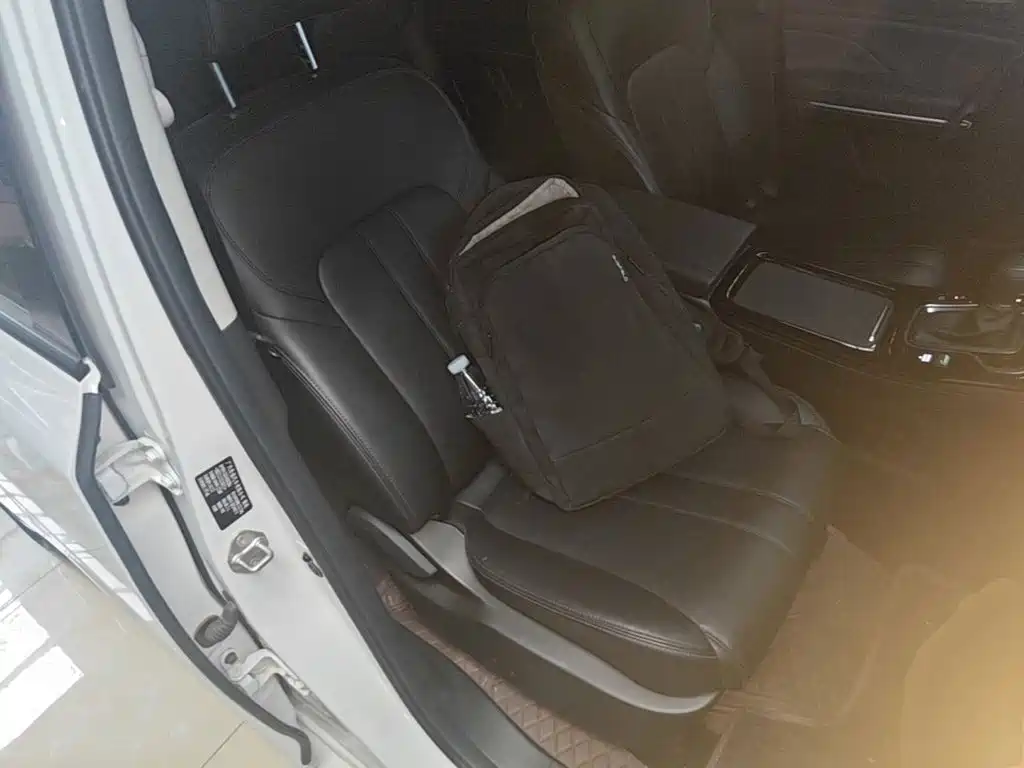 GAC Trumpchi M6 2025 — фото 25