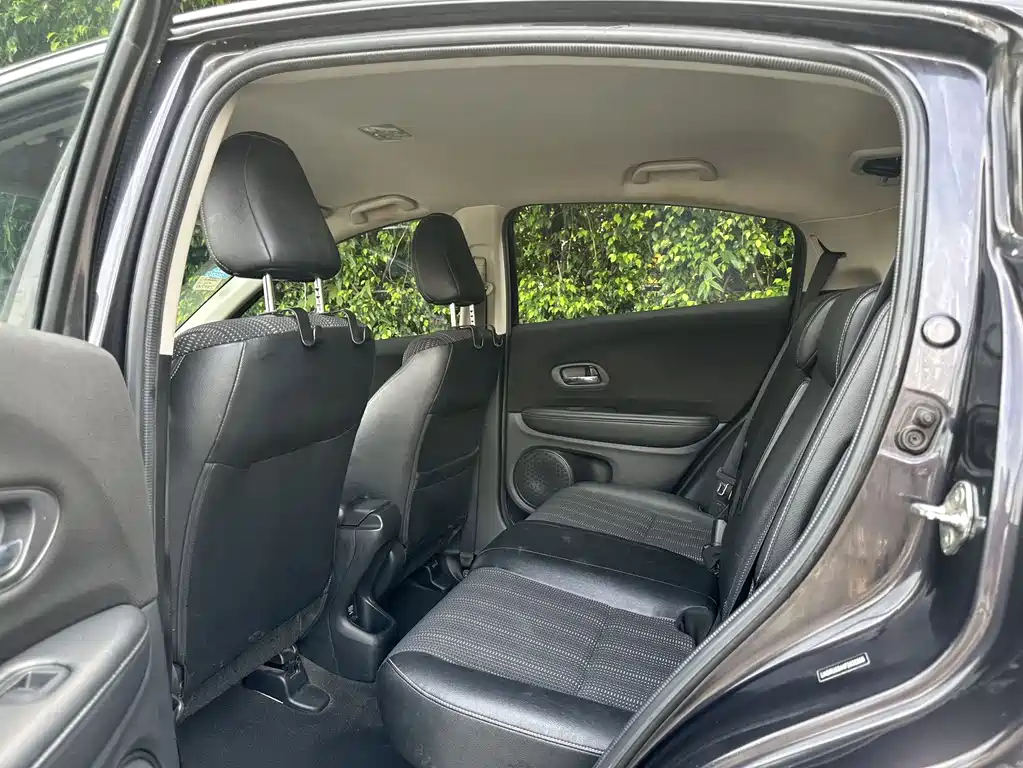Honda Vezel 2015