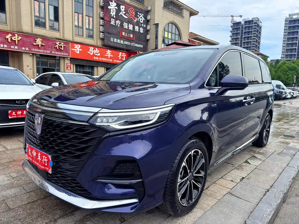 Roewe iMAX8 2022 — фото 1