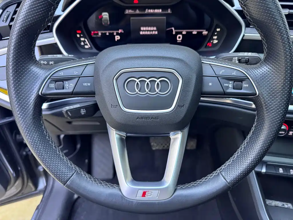Audi Q3 Sportback 2022 — фото 10