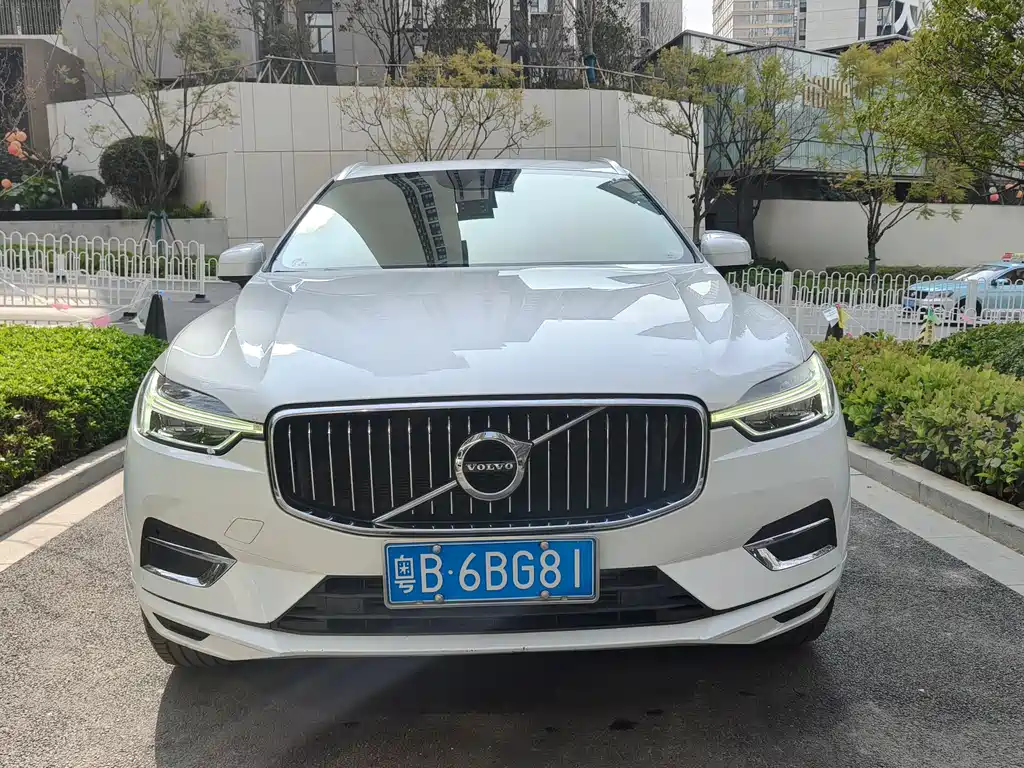 Volvo XC60 2020 — фото 2