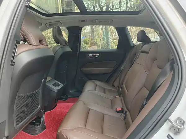 Volvo XC60 2020