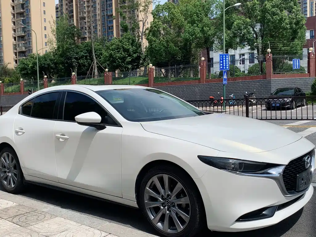 Mazda 3 Angkesela 2020