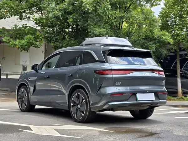 BYD Tang L 2025