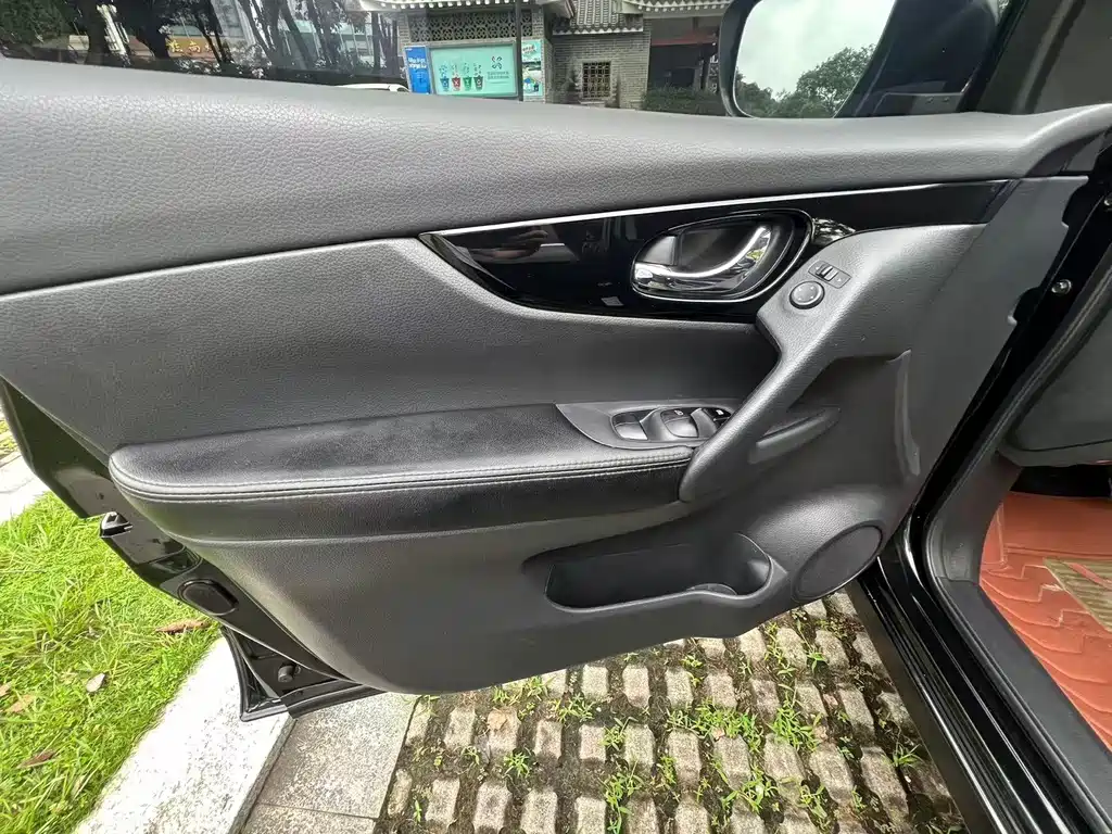 Nissan Qashqai 2018 — фото 15