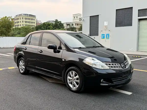 Nissan Tiida 2009
