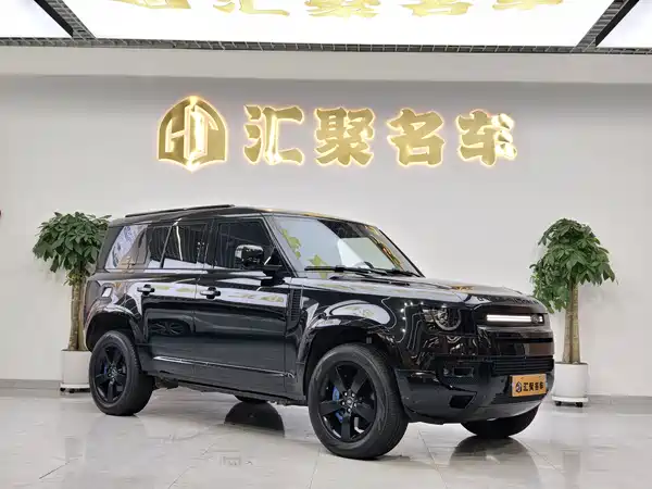 Land Rover Defender 2024