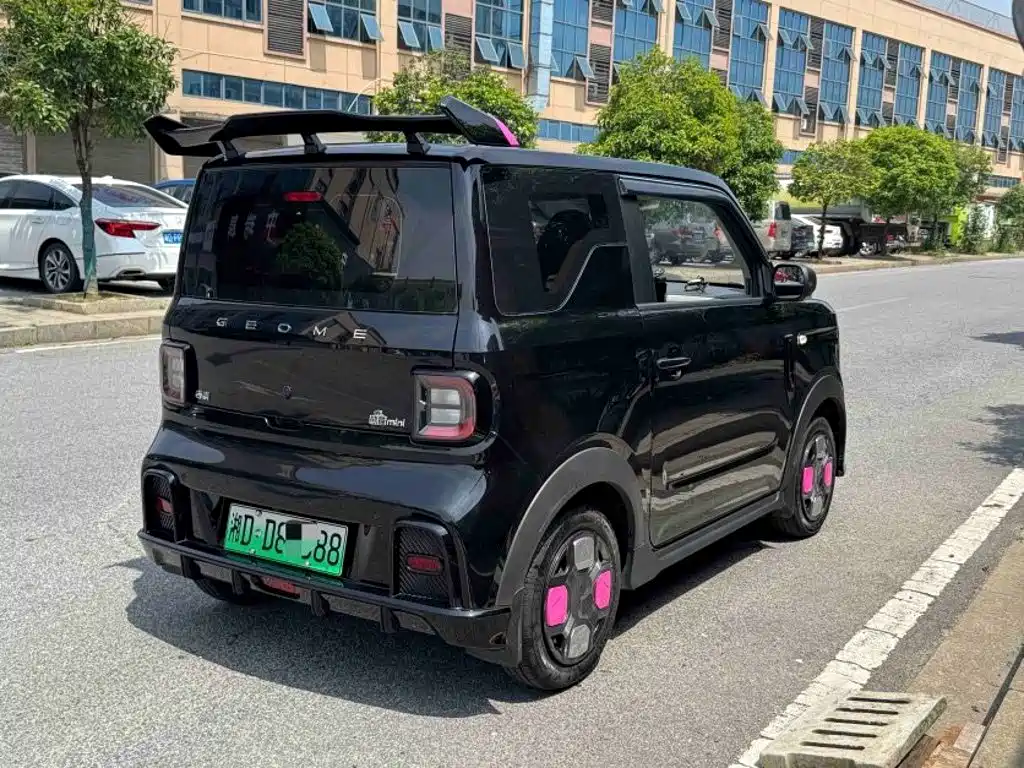 Geely Galaxy Panda 2025