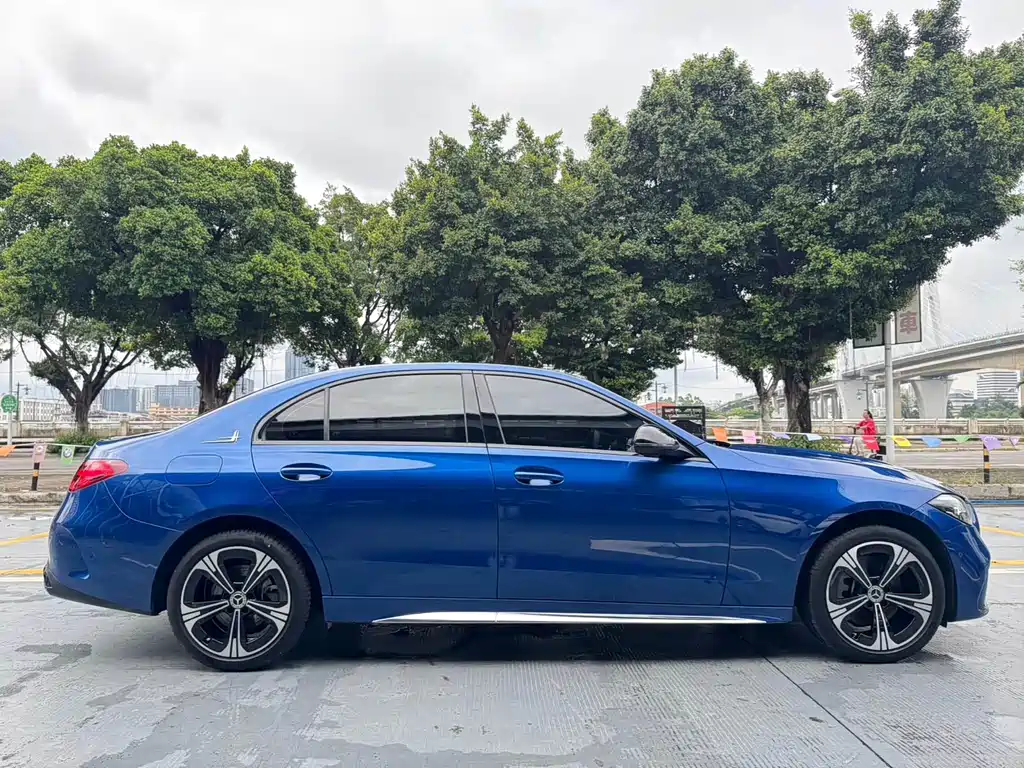 Mercedes-Benz C-Class 2022 — фото 4
