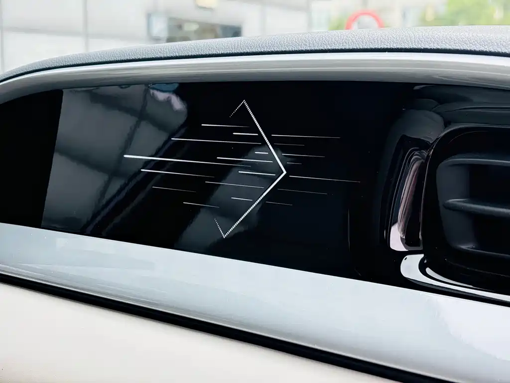 Geely Galaxy Starwish 2025 — фото 16