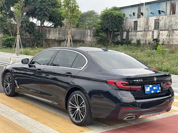 BMW 5 Series 2022