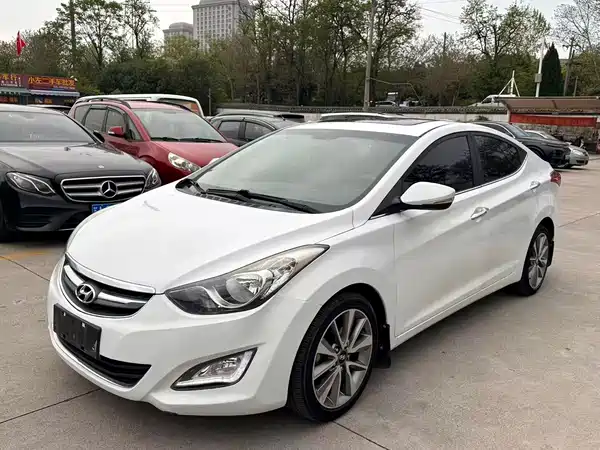 Hyundai Elantra Langdong 2016