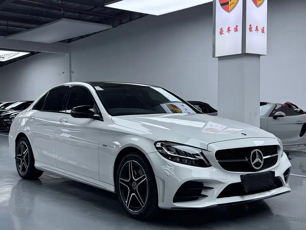 Mercedes-Benz C-Class 2021